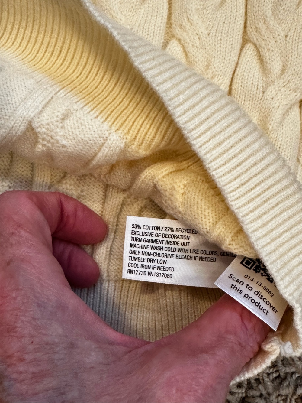 UNIVERSAL THREAD size SMALL Pale Yellow Crewneck Sweater "LOVE" NEW $35 - Picture 11 of 11